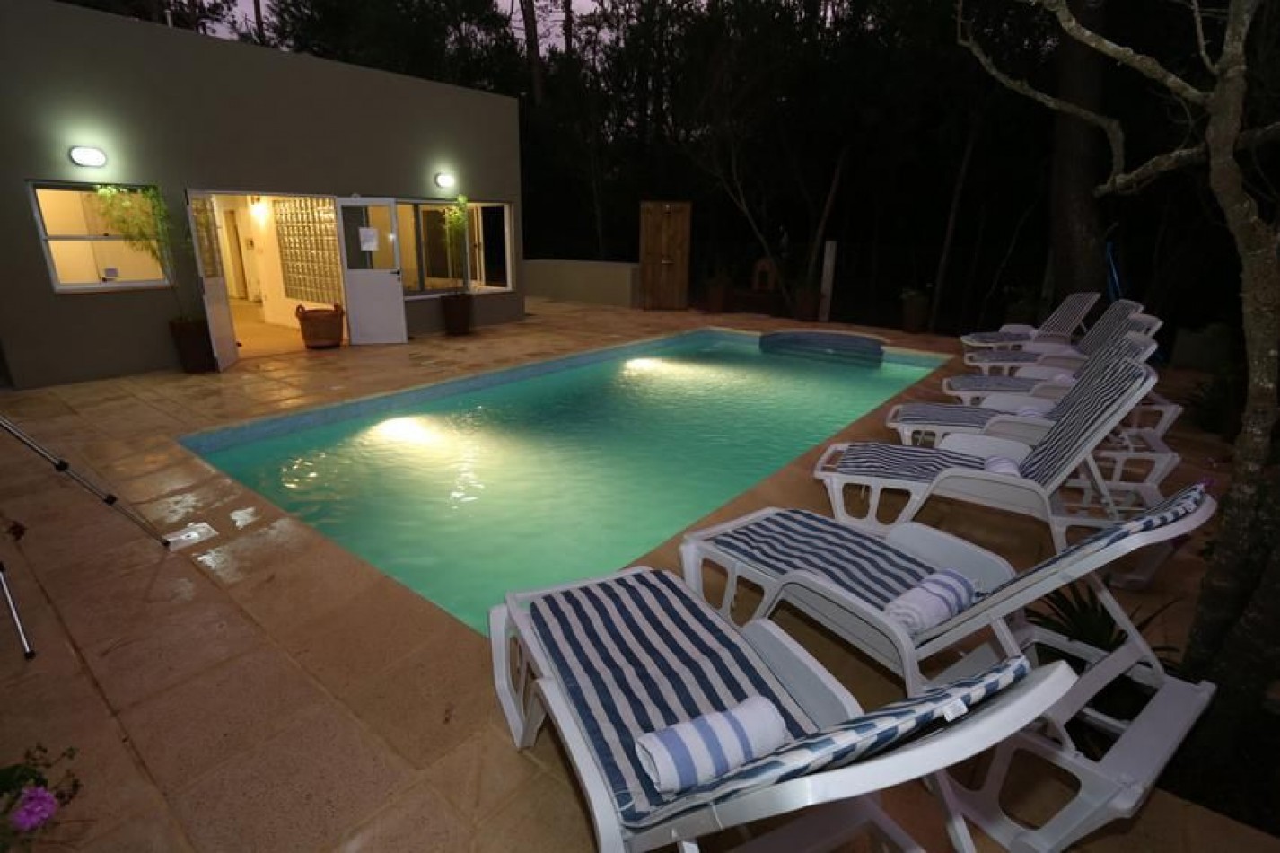 Complexe de 7 appartements avec spa a vendre, La Pedrera, Rocha