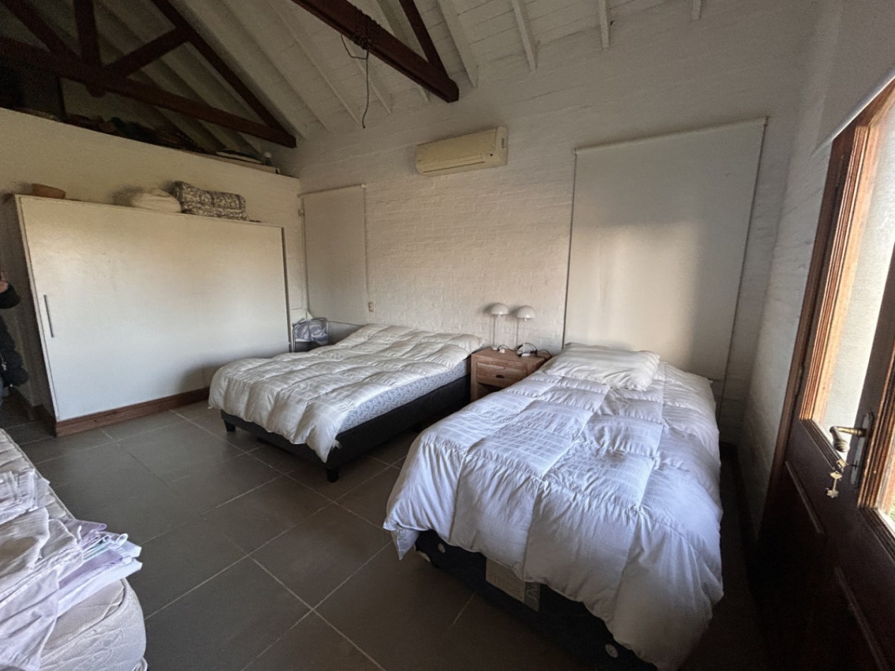 Ferme de 5 hectares avec 7 chambres a Manantiales